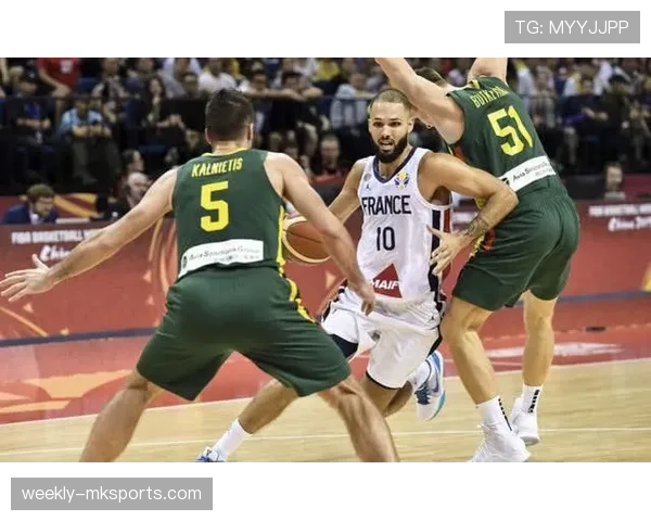 NBA与FIBA比赛中的干扰球判罚究竟有何区别？